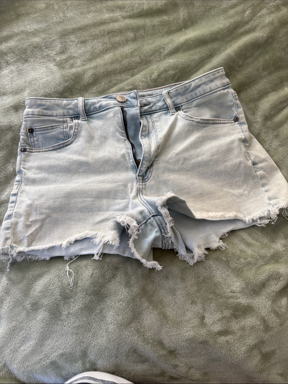 American Eagle Outfitters Light Blue Frayed Hem Denim Shorts